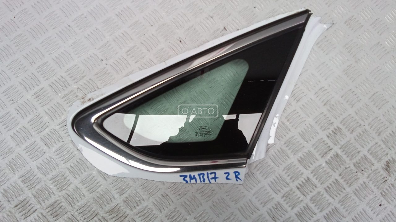 Стекло кузова боковое заднее правое