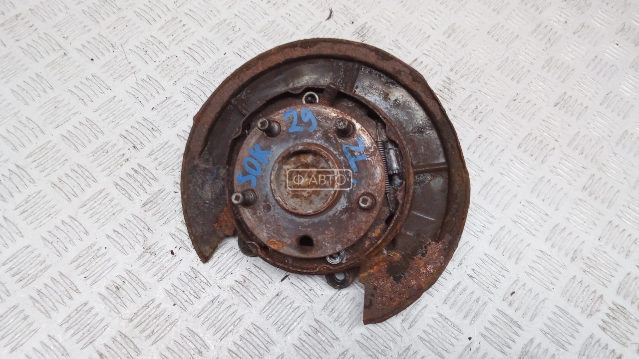 Ступица задняя левая