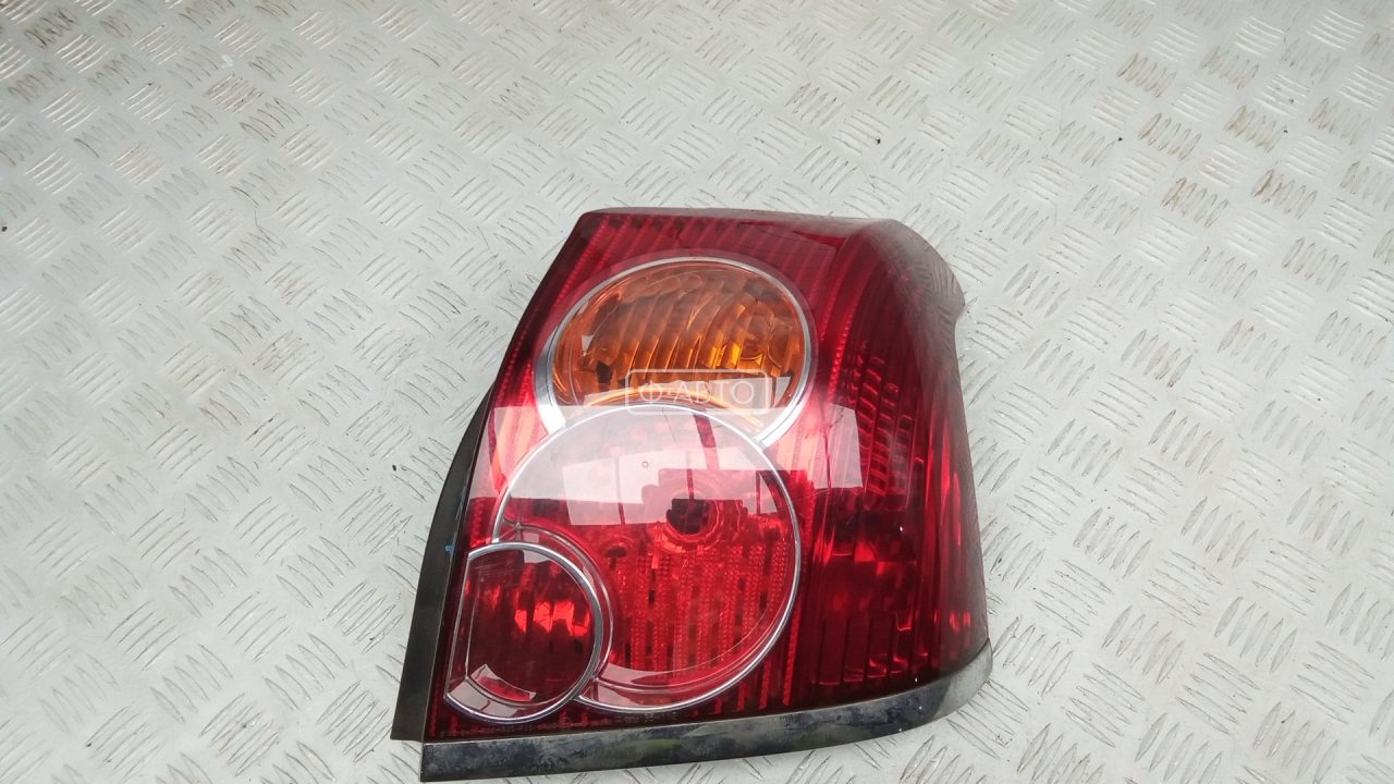 Фонарь задний правый