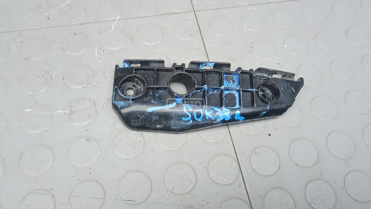 Крепление бампера переднее