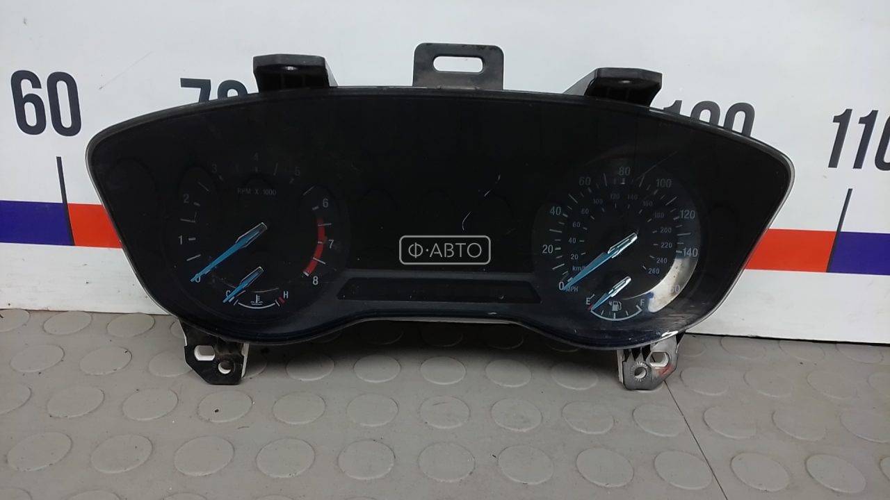 Щиток приборов