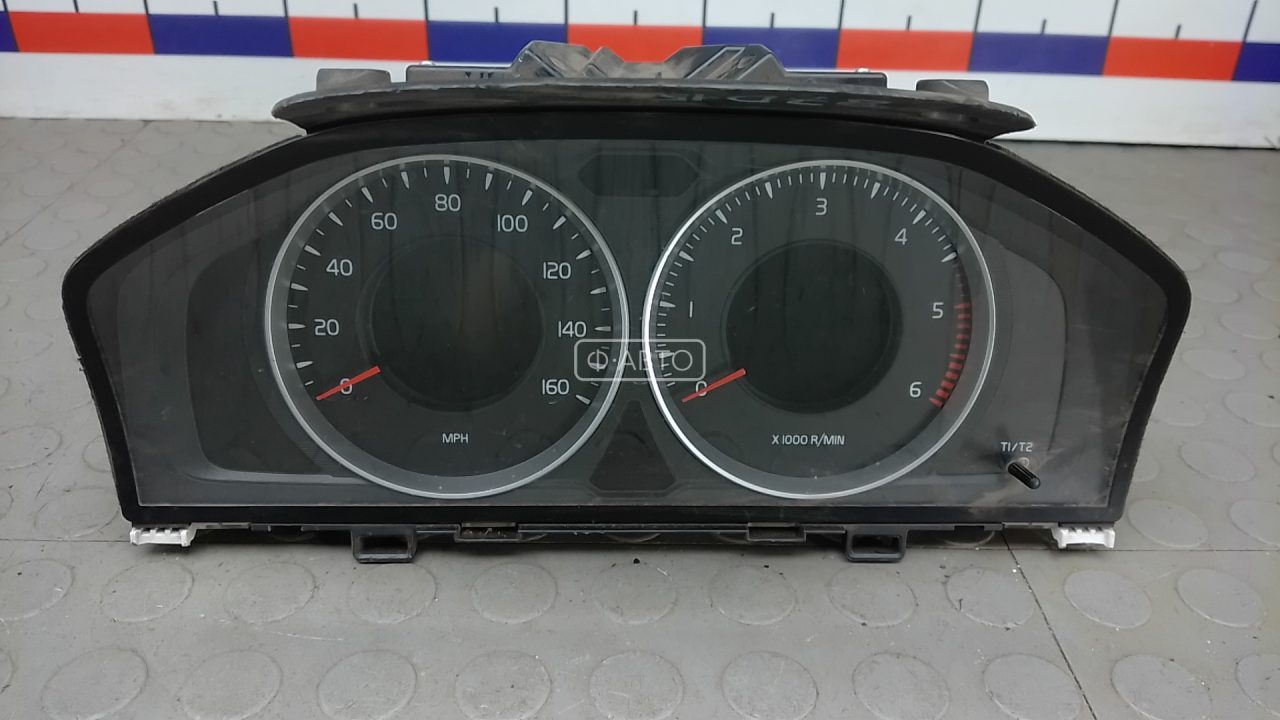 Щиток приборов