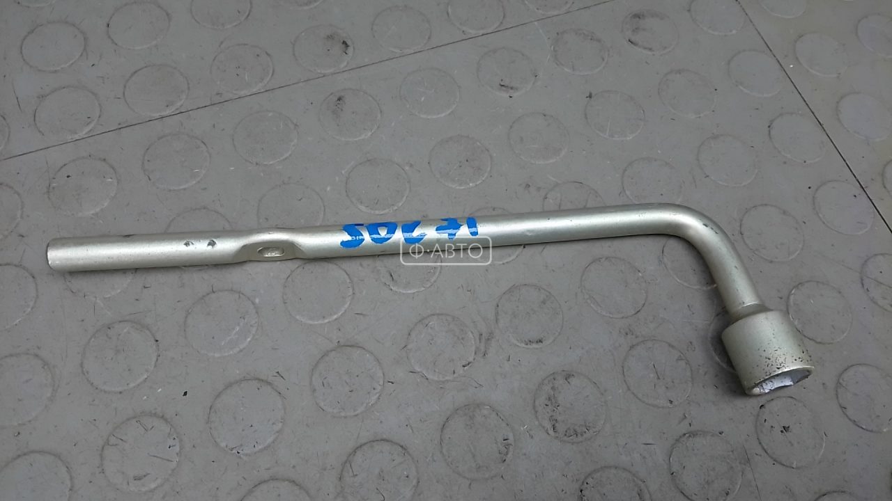 Ключ колесный