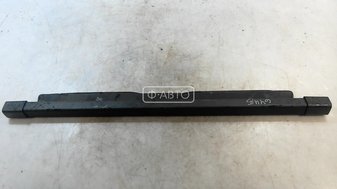 Шторка багажника