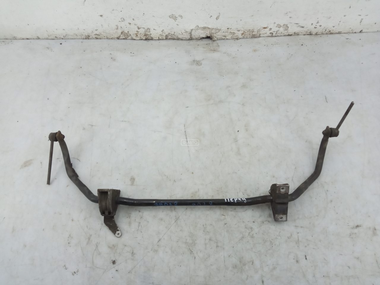 Стабилизатор поперечной устойчивости передний