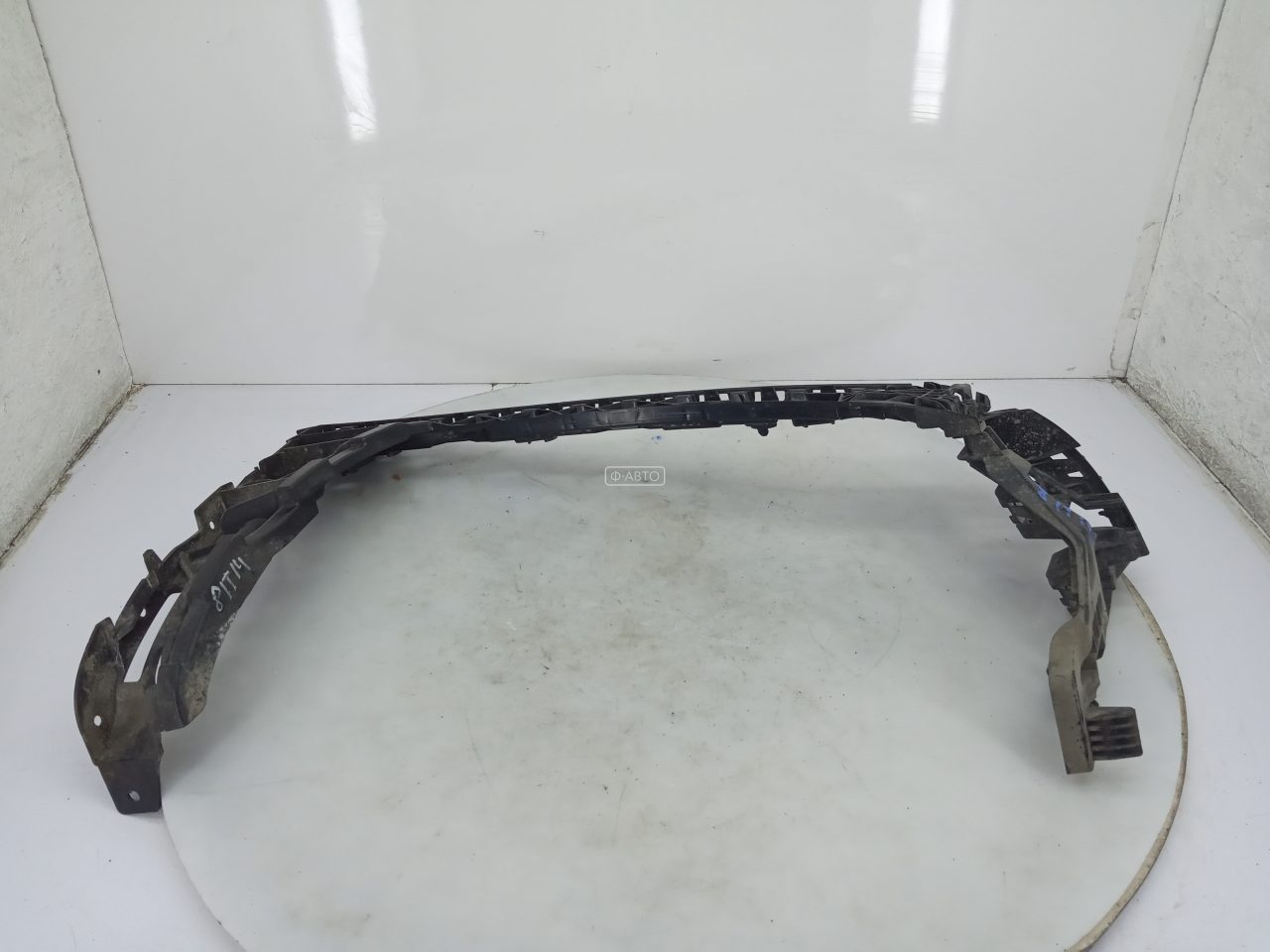 Крепление бампера заднее