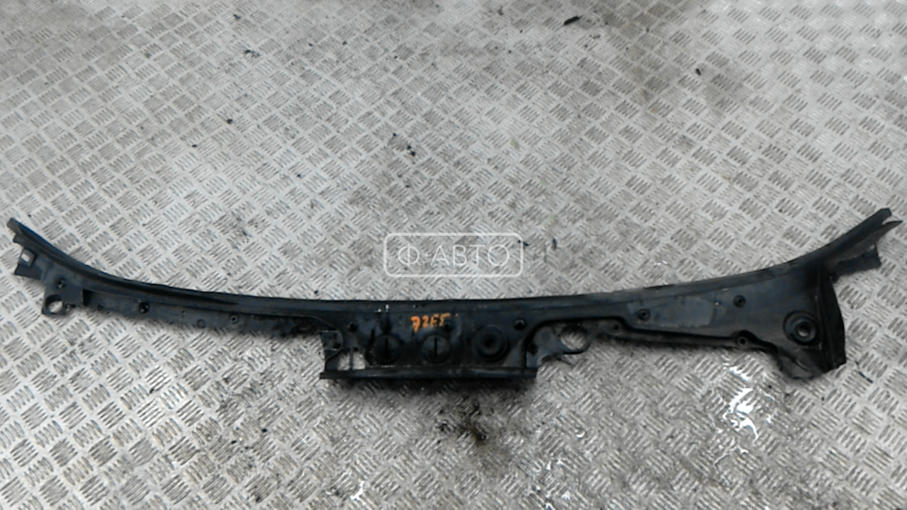 Накладка декоративная (жабо, дождевик)