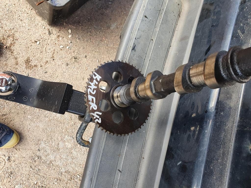 Распредвал впускной