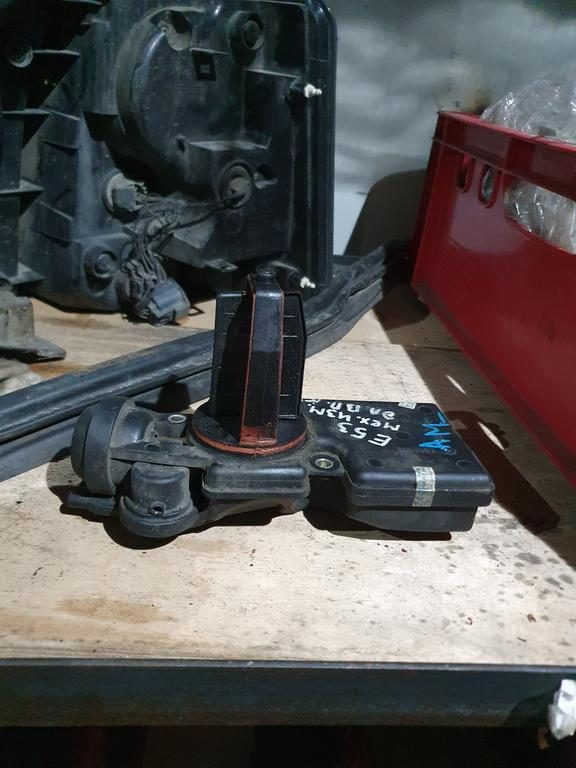 Клапан управляющий