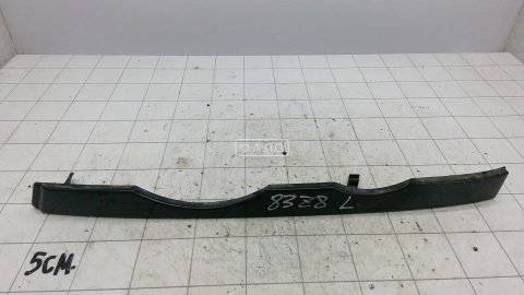 Ус под фару (ресничка) левый