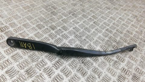 Щеткодержатель лобового стекла