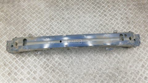 Усилитель бампера передний (кронштейн)