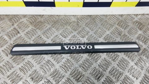 Накладка порога внутренняя правая