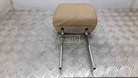 Подголовник передний