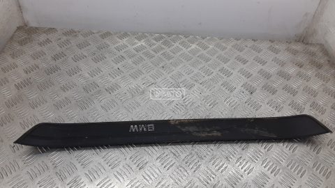 Накладка порога внутренняя правая