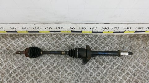 Привод передний правый