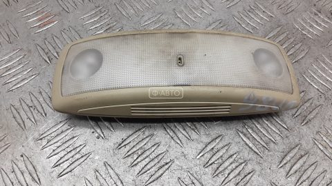 Фонарь освещения салона