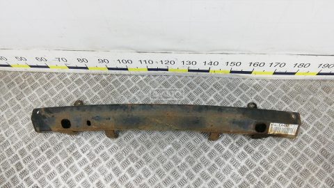 Усилитель бампера передний (кронштейн)