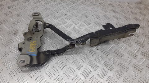 Петля капота