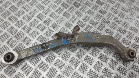 Рычаг передний нижний правый