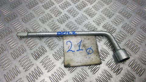 Ключ колесный