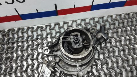 Насос вакуумный