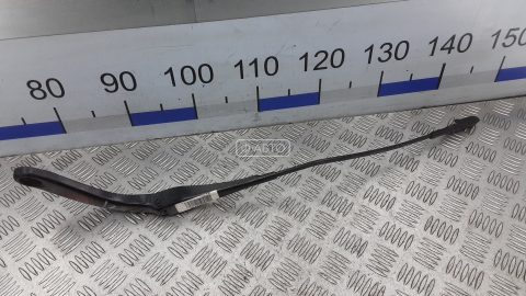 Щеткодержатель лобового стекла