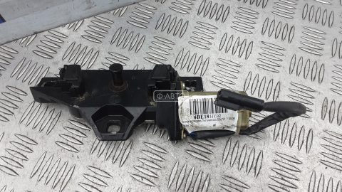 Замок крышки багажника