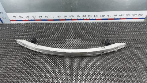 Усилитель бампера передний (кронштейн)