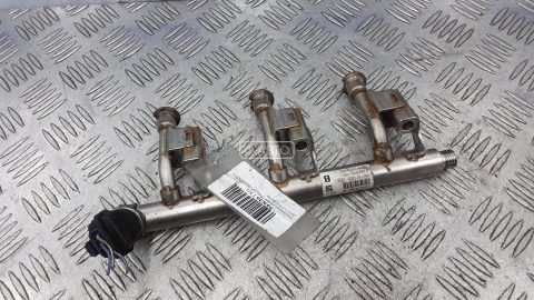 Топливная рампа бензиновая