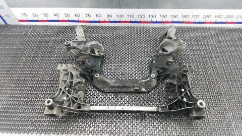 Балка подвески передняя