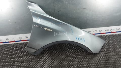 Крыло переднее правое