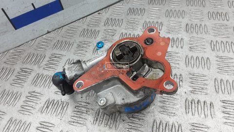 Насос вакуумный