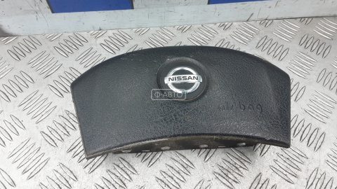 Подушка безопасности водителя