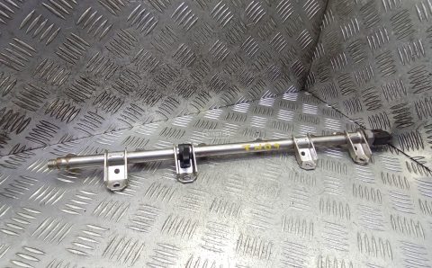 Топливная рампа бензиновая