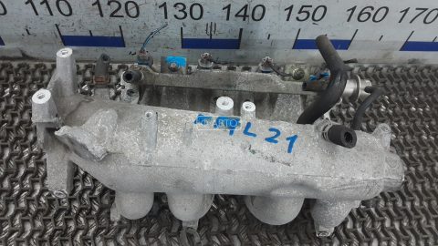 Впускной коллектор бензиновый