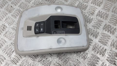 Фонарь освещения салона