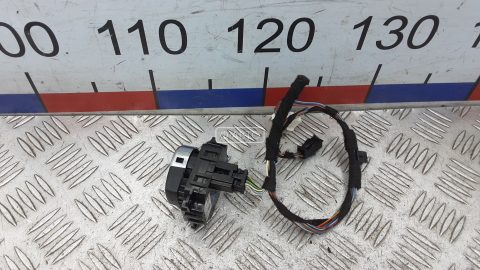 Кнопка запуска двигателя