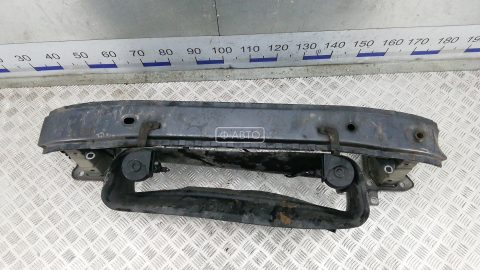 Усилитель бампера передний (кронштейн)