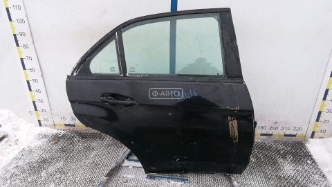 Дверь задняя правая