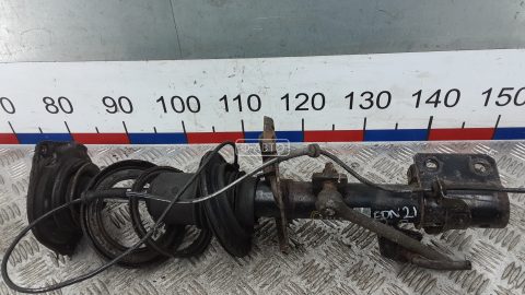 Стойка передняя правая