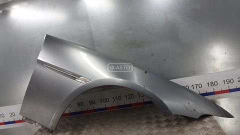 Крыло переднее правое