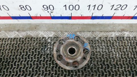 Ступица задняя левая