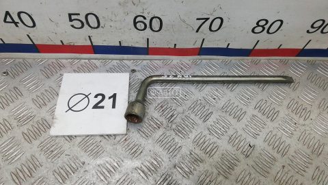 Ключ колесный