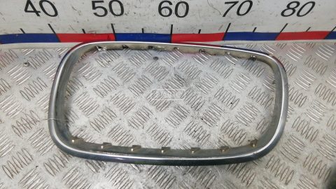 Рамка капота