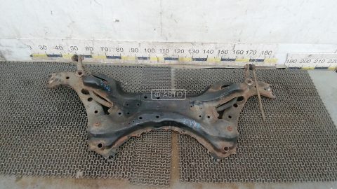 Балка подвески передняя