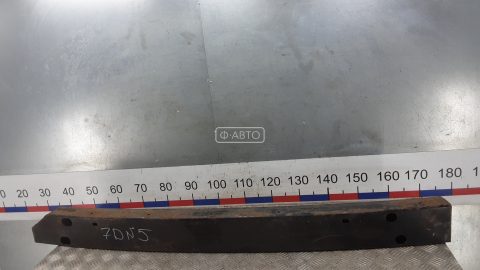 Усилитель бампера передний (кронштейн)