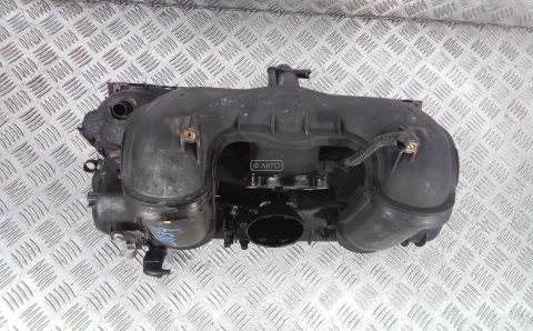 Впускной коллектор бензиновый