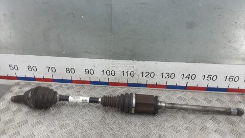 Привод передний правый