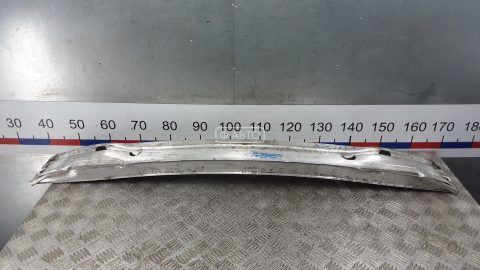 Усилитель бампера передний (кронштейн)